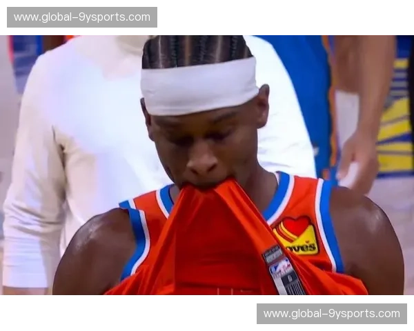 圣诞夜的激情碰撞：热火与雷霆的圣诞大战，不只是一场比赛！